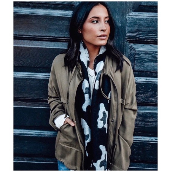 Long Black Leopard Animal Printed Scarf - Picture 2 of 5